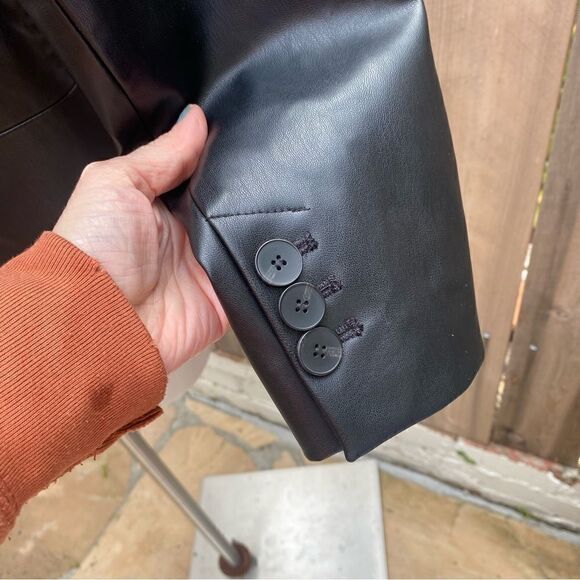 ZARA STRAIGHT CUT FAUX LEATHER BLAZER size small in black - Picture 10 of 12